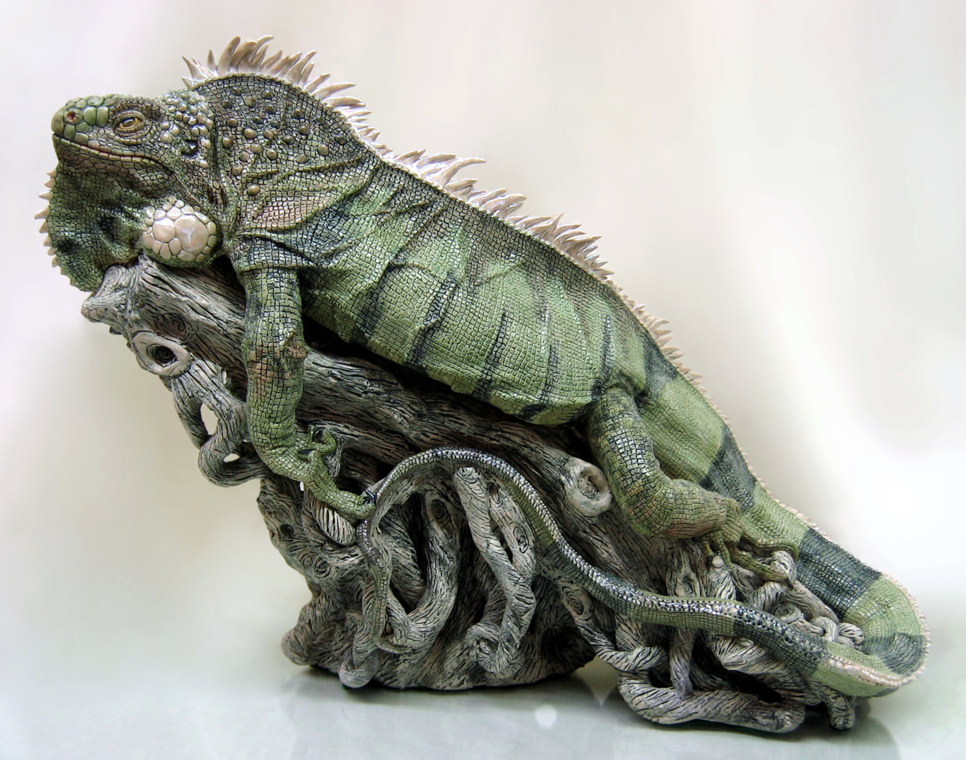   Sleepy green iguana, semi porcelain, 38 cm x 54 cm